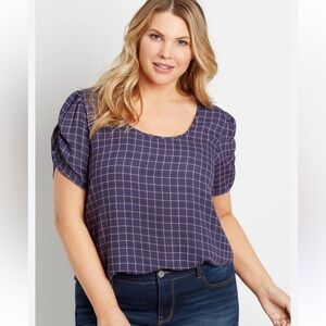 Maurice’s Plaid Scoop Neck Short Sleeve Top in Navy (Size M)